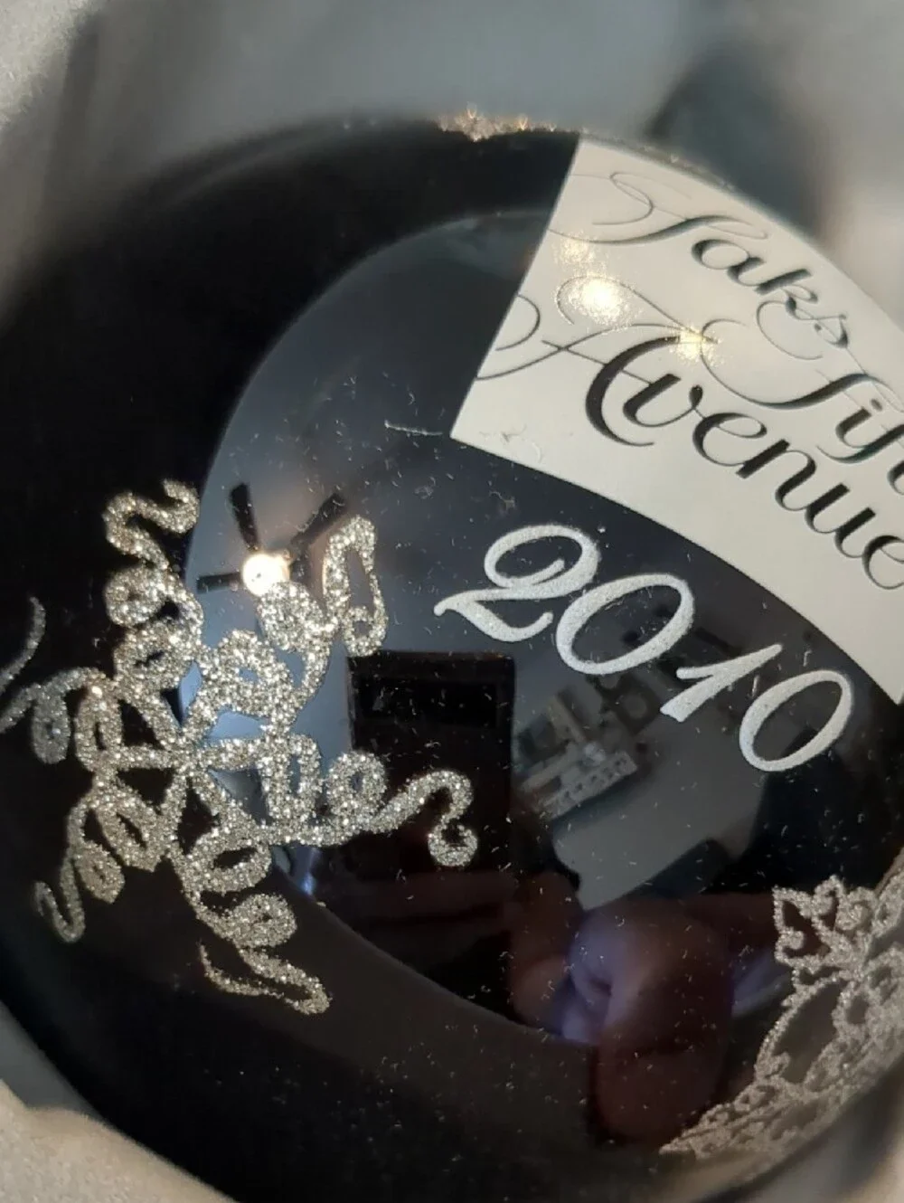 Saks Fifth Avenue Black and Silver 2010 Holiday Ornament Christmas Snowflake